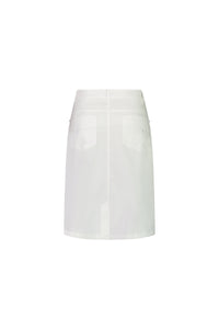 The Vassalli Poppy Poplin Skirt in white features a clean design, straight hem, fitted waist, visible seams, and two rear patch pockets—perfect for everyday wear.