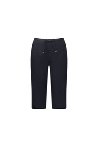 The Vassalli Drew 3/4 Pant in black features knee-length stretch cotton-viscose, a drawstring waistband, and wooden bead accents, shown against a white background.