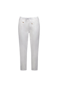 The Vassalli Denver 7/8 Pant in white features a relaxed fit, soft cotton-blend fabric, side pockets, elastic waistband, and tapered legs, shown against a plain white background.