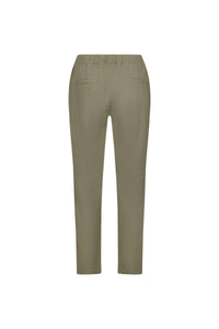 Back view of Vassalli's Leonie 7/8 Pant in Army, featuring an elastic waistband and two back welt pockets, made from stretch fabric, shown on a white background.