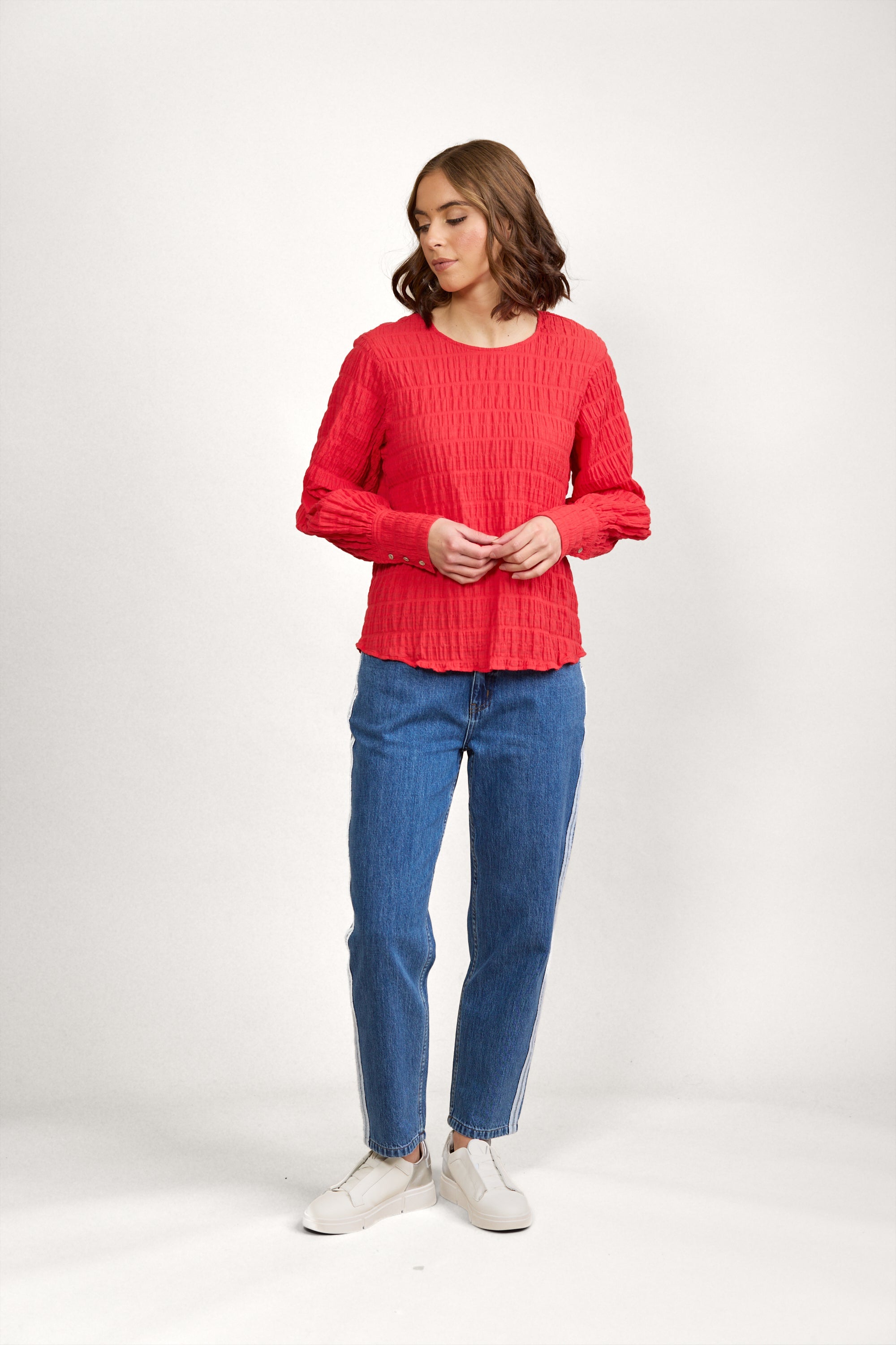 KNEWE Label women's K5075 Volume Top in Chilli - close-up fabric detail