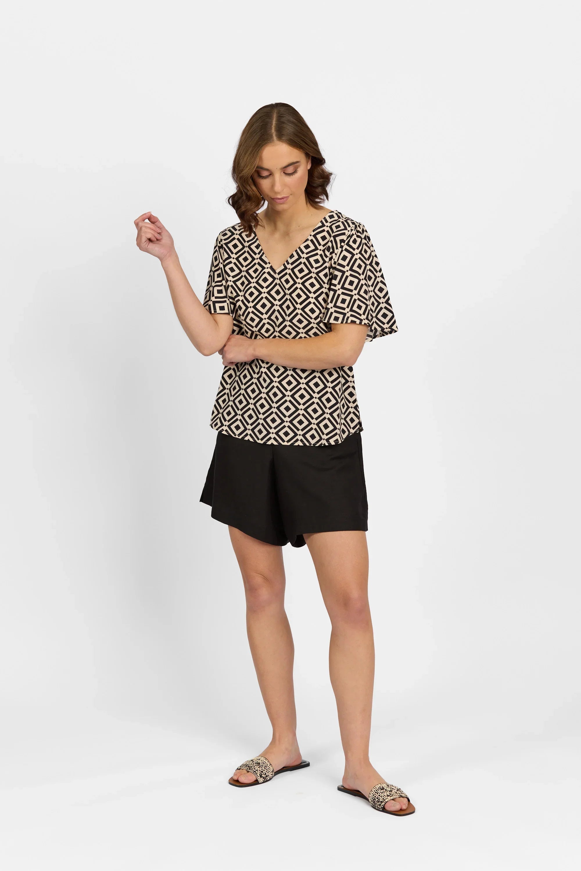 KNEWE Label women's K5077P Hour Top in Theory - close-up fabric detail