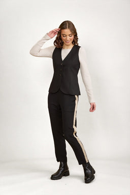 KNEWE Label women's K6042W Florence Vest in Black - close-up fabric detail