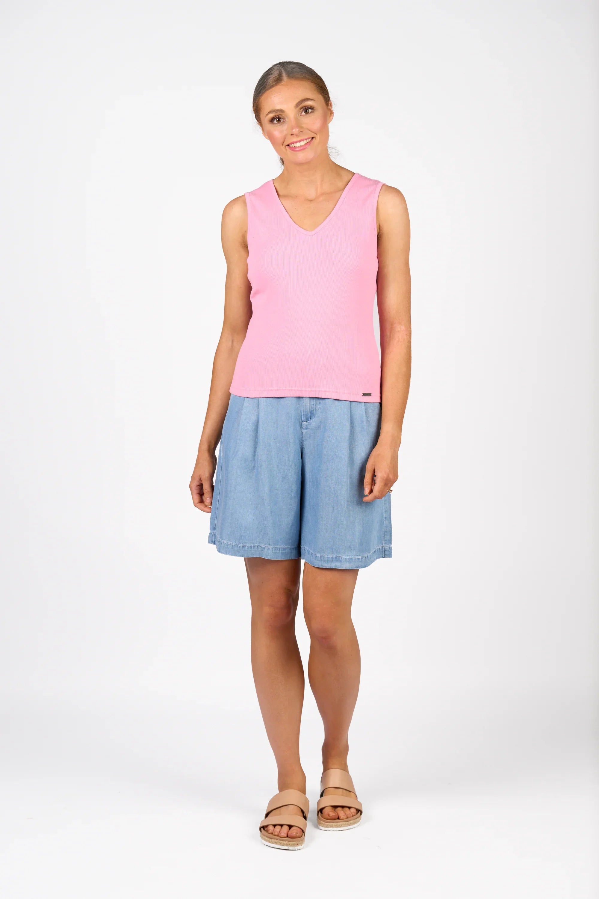 KNEWE Label women's K3060 Vista Tank in Bubblegum - close-up fabric detail