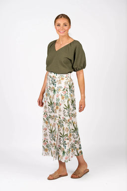KNEWE Label women's K4040P Tempo Skirt in Wild - close-up fabric detail