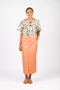 KNEWE Label women's K4041 Bay Skirt in Apricot - close-up fabric detail