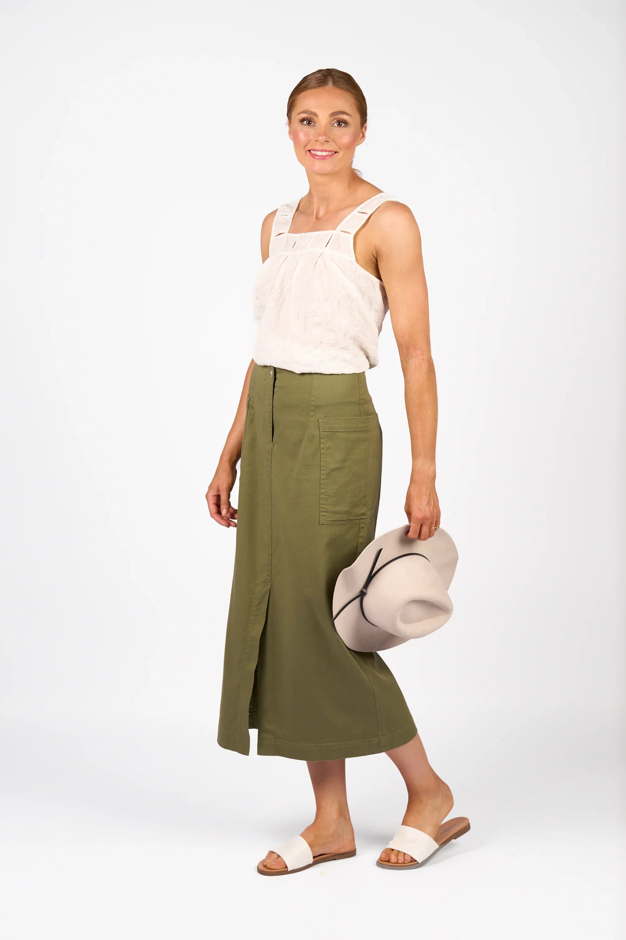 KNEWE Label women's K4041 Bay Skirt in Olive - close-up fabric detail