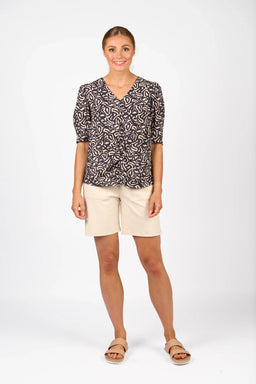 KNEWE Label women's K5082 Fizz Top in Soul - close-up fabric detail