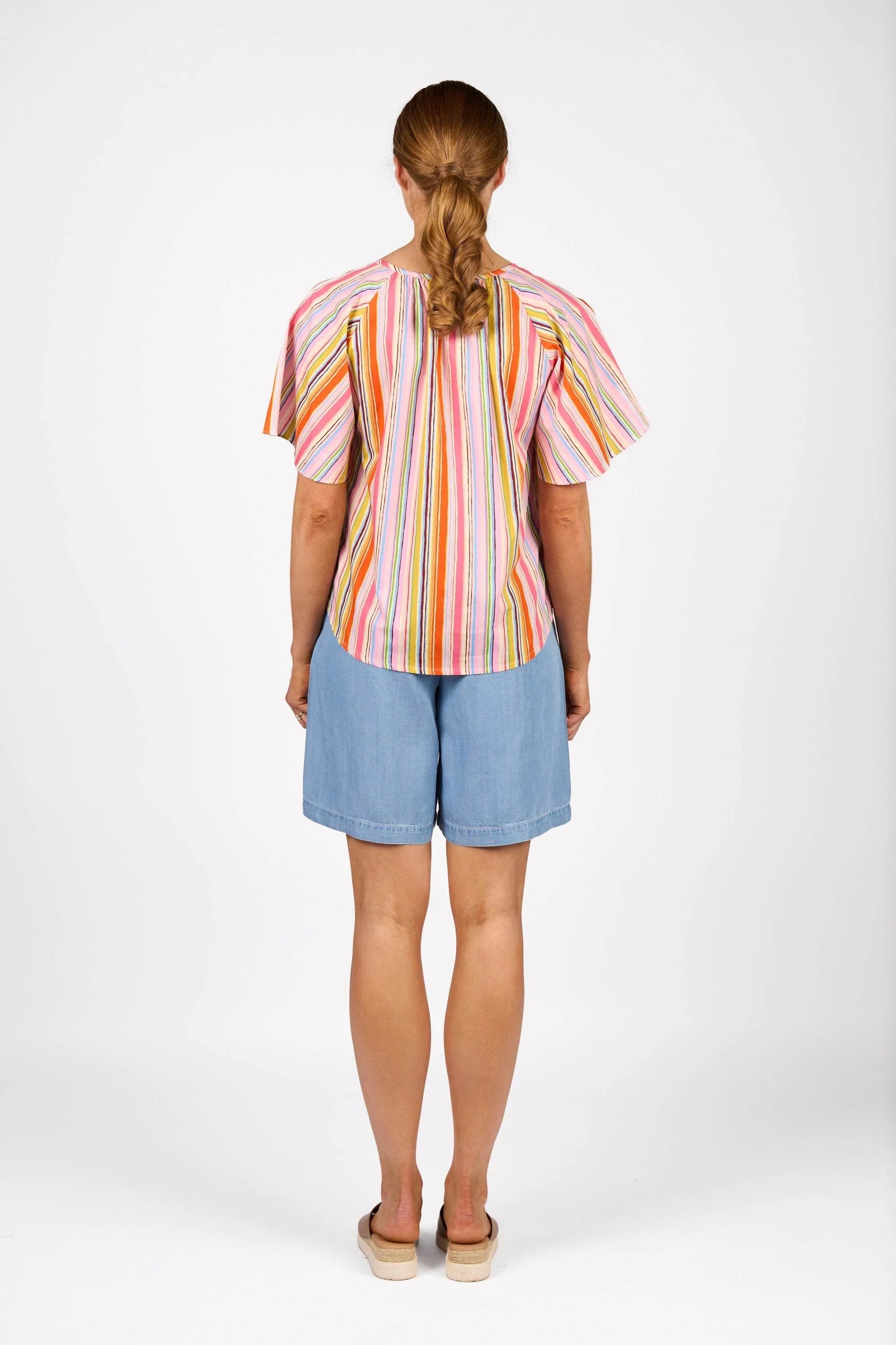 KNEWE Label women's K5083P Hazel Top in Bonbon - close-up fabric detail