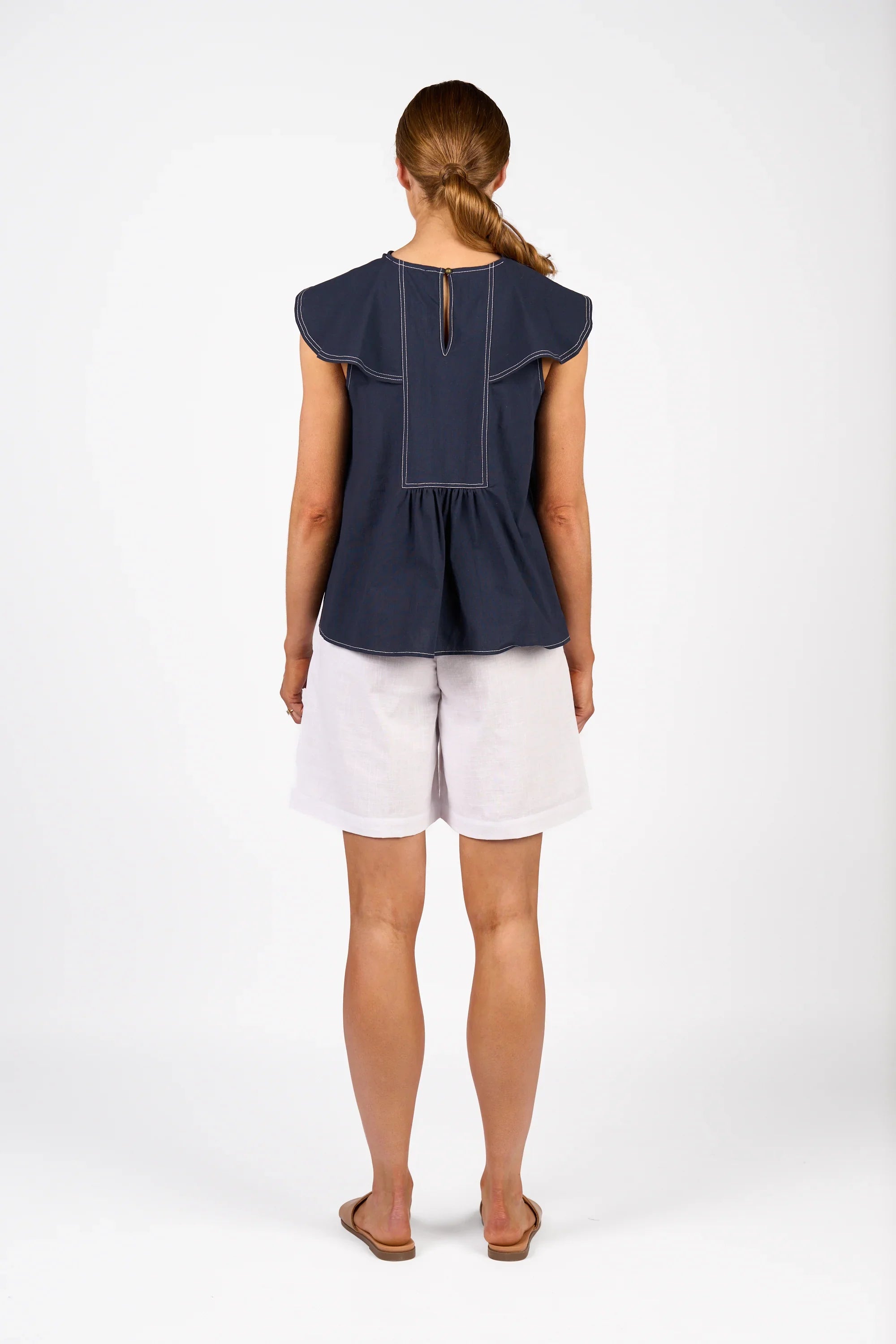 KNEWE Label women's K5095 Breeze Top in Ink - close-up fabric detail