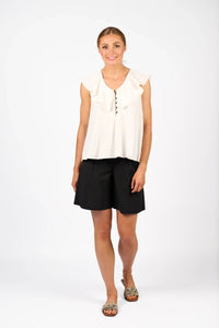 KNEWE Label women's K5095 Breeze Top Off in White - close-up fabric detail