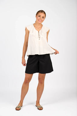 KNEWE Label women's K5095 Breeze Top Off in White - close-up fabric detail