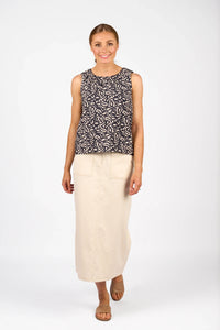KNEWE Label women's K5098 Elle Top in Soul - close-up fabric detail