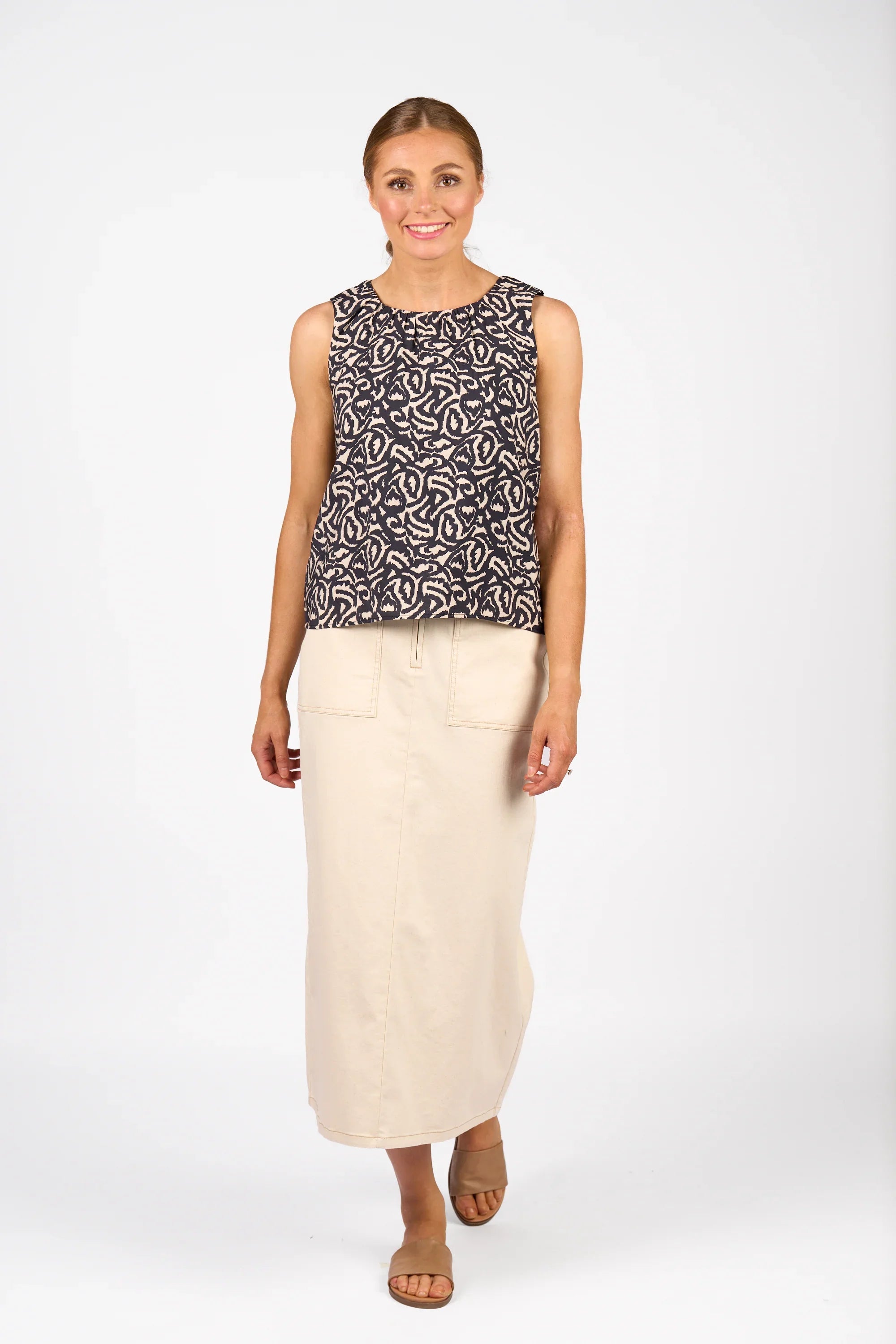 KNEWE Label women's K5098 Elle Top in Soul - close-up fabric detail