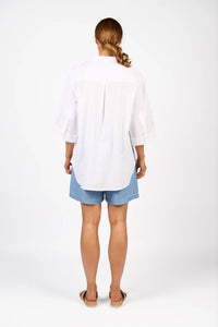 KNEWE Label women's K5101 Holiday Shirt in White - close-up fabric detail