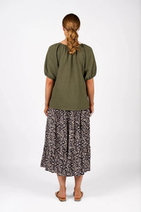 KNEWE Label women's K5102 Focus Top in Olive - close-up fabric detail