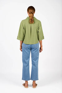 KNEWE Label women's K5103 Knight Shirt in Sage - close-up fabric detail