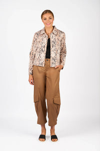 KNEWE Label women's K6038 Jagger Dj in Bengal - close-up fabric detail