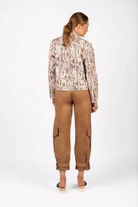 KNEWE Label women's K6038 Jagger Dj in Bengal - close-up fabric detail