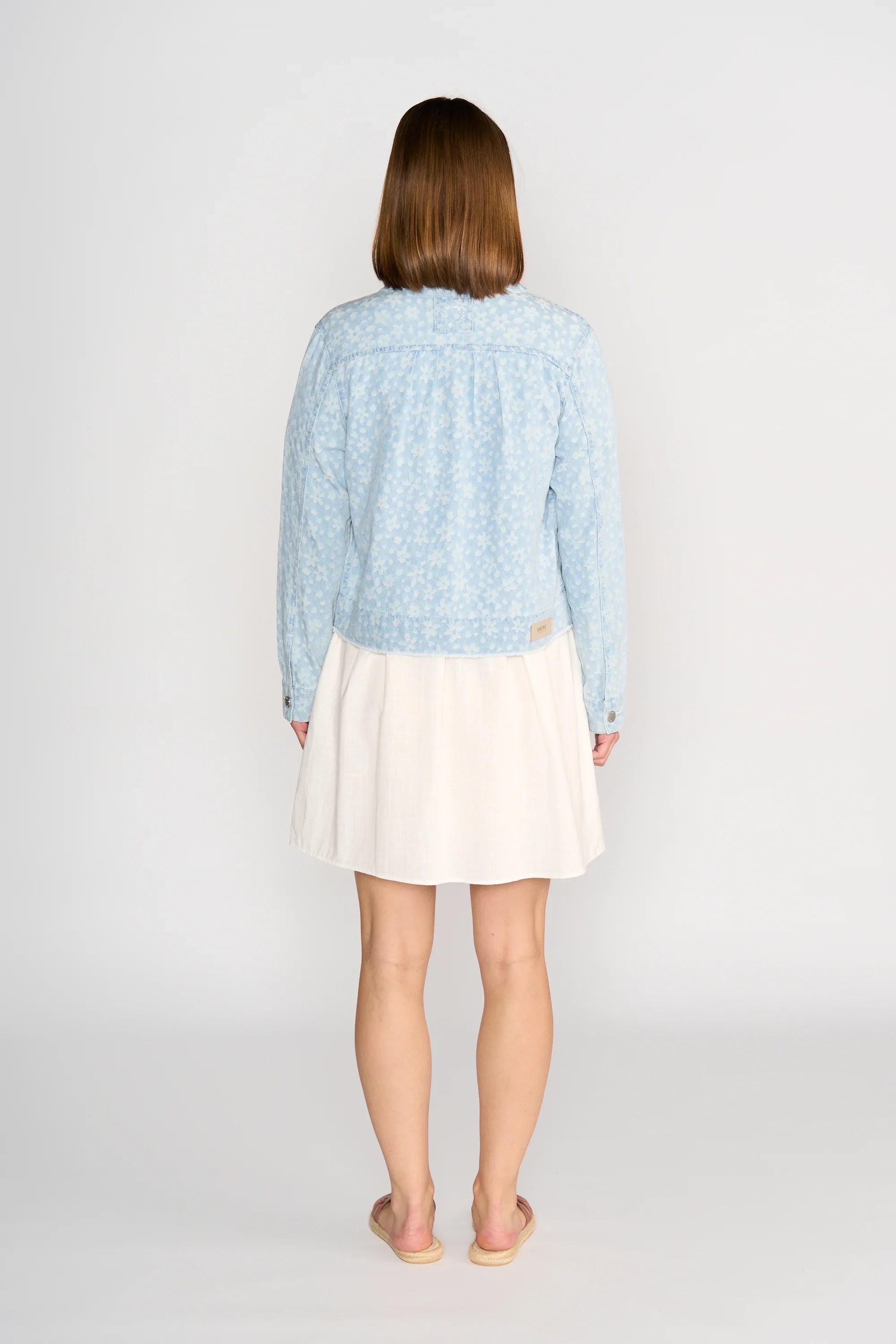 KNEWE Label women's K6038 Jagger Dj in Flowers - close-up fabric detail