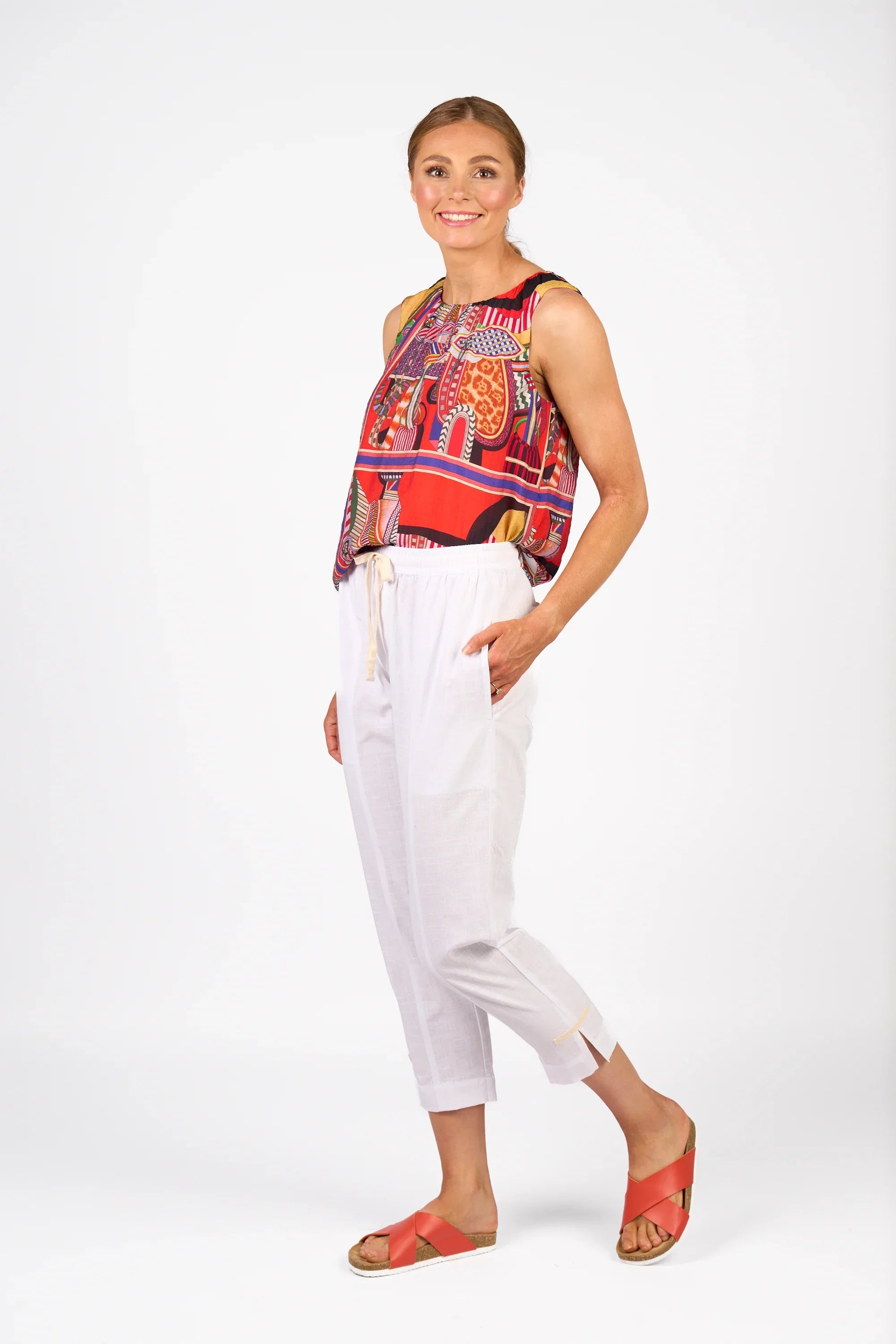 KNEWE Label women's K7076 Checker Pant White in Ecru - close-up fabric detail