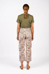 KNEWE Label women's K7105 Spin Jean in Bengal - close-up fabric detail