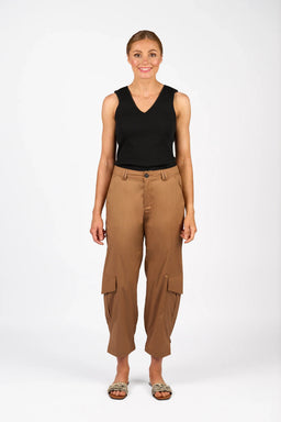 KNEWE Label women's K7107 Series Pant in Caramel - close-up fabric detail