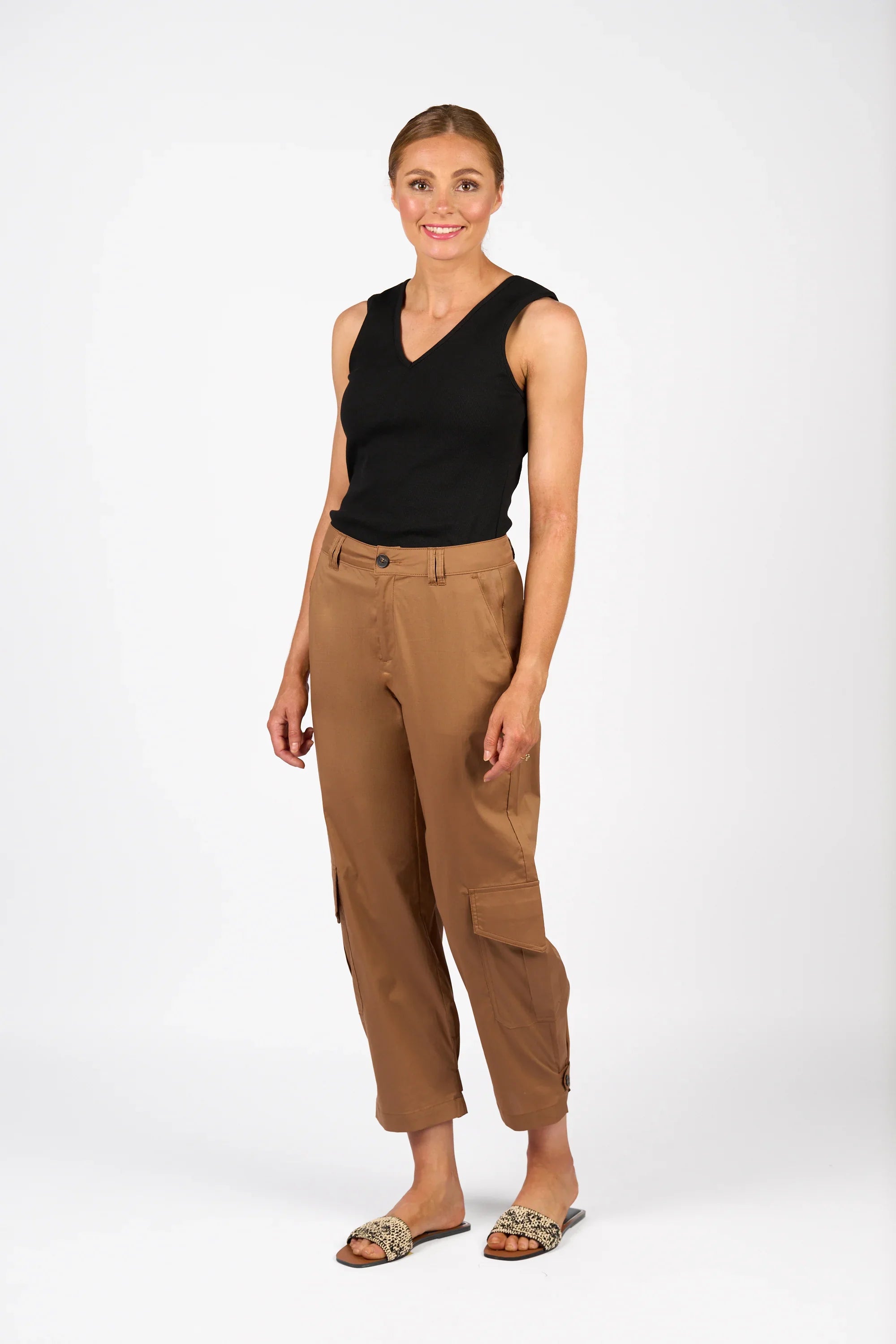 KNEWE Label women's K7107 Series Pant in Caramel - close-up fabric detail