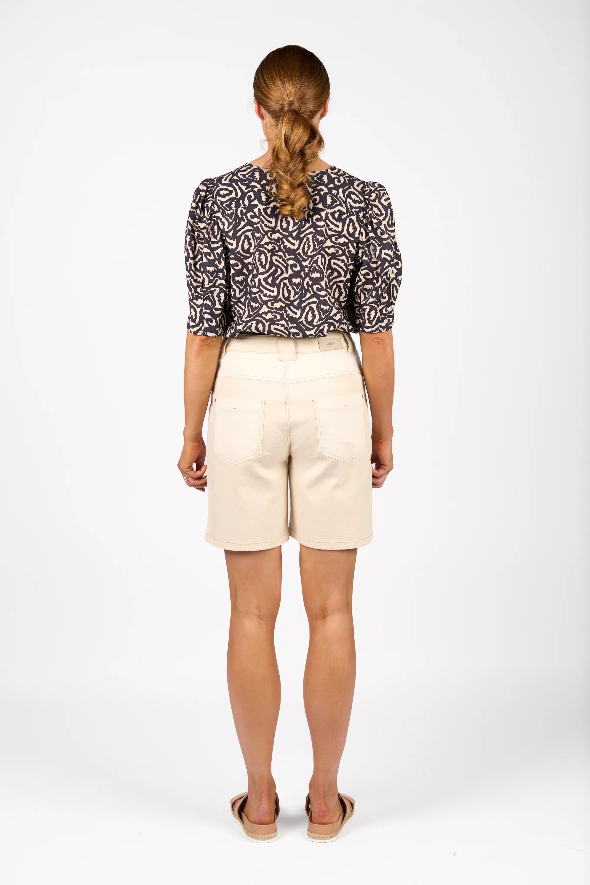 KNEWE Label women's K8016 Spin Short Natural in Denim - close-up fabric detail
