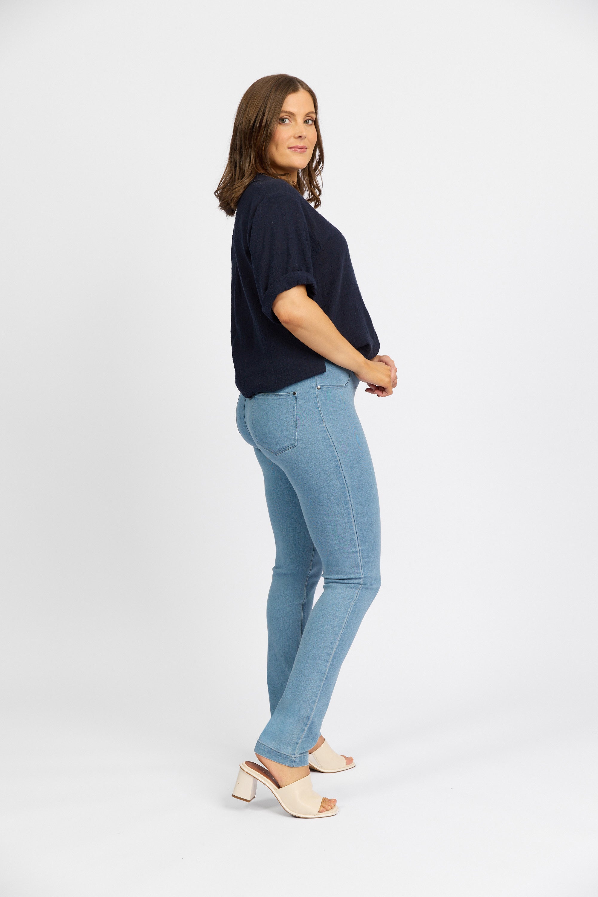 California - Stretch Denim Pull-On Jeans - Chambray Denim | Macjays